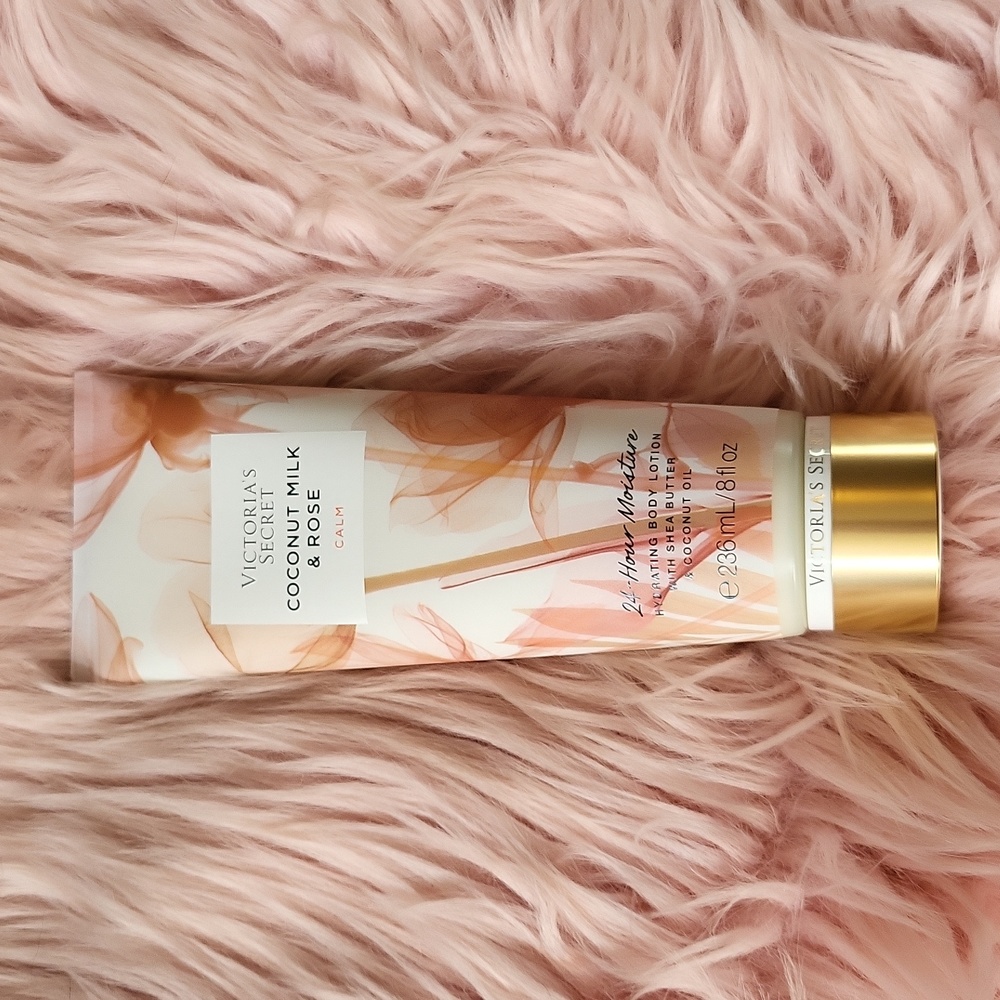 Brand New Victoria's Secret Hydrating Body Lotion